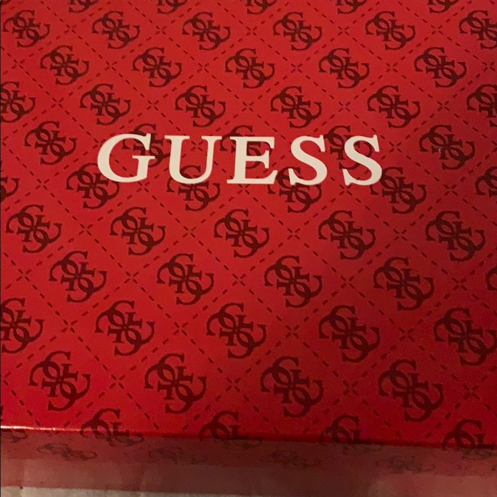 Guess Heels - Picture 4 of 5